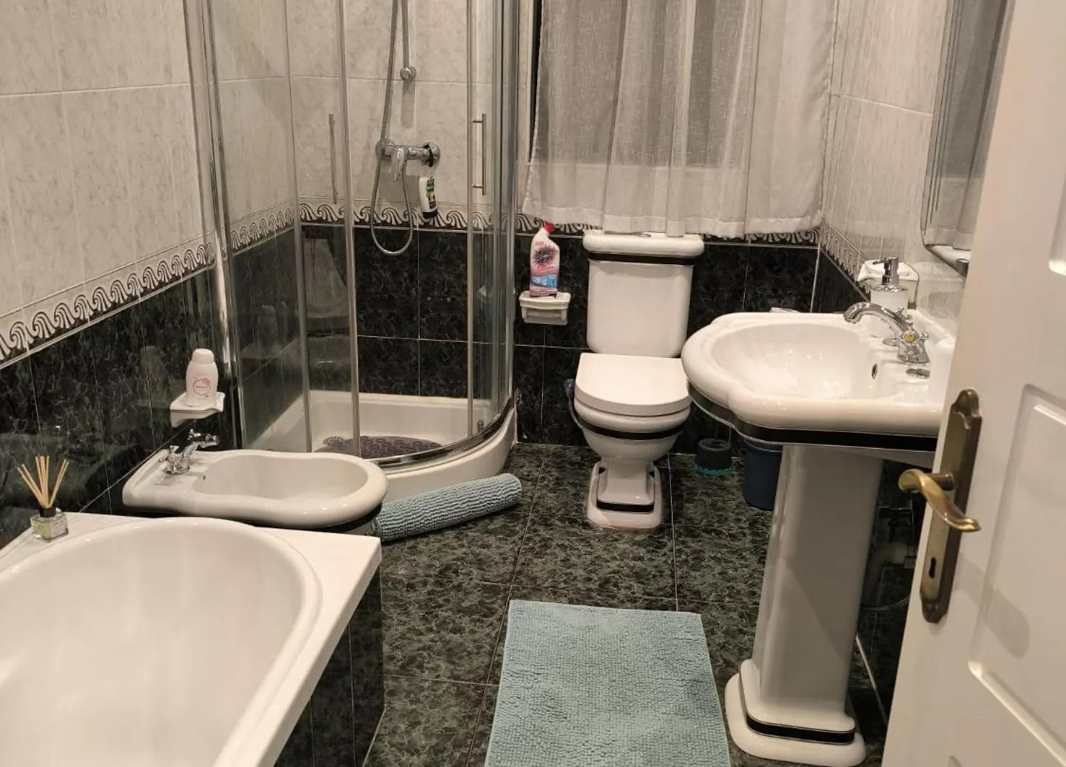 3 Bedrooms Apartment 160Sqm Balluta Bay By Walk! Saint Julian's